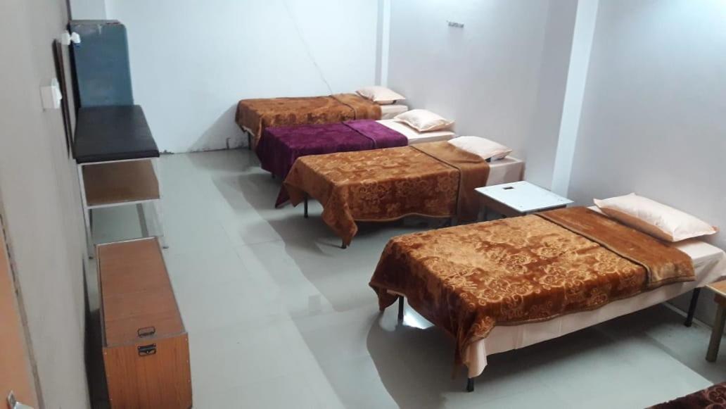 Nityanand Bed & Breakfast Allāhābād Junction Dış mekan fotoğraf